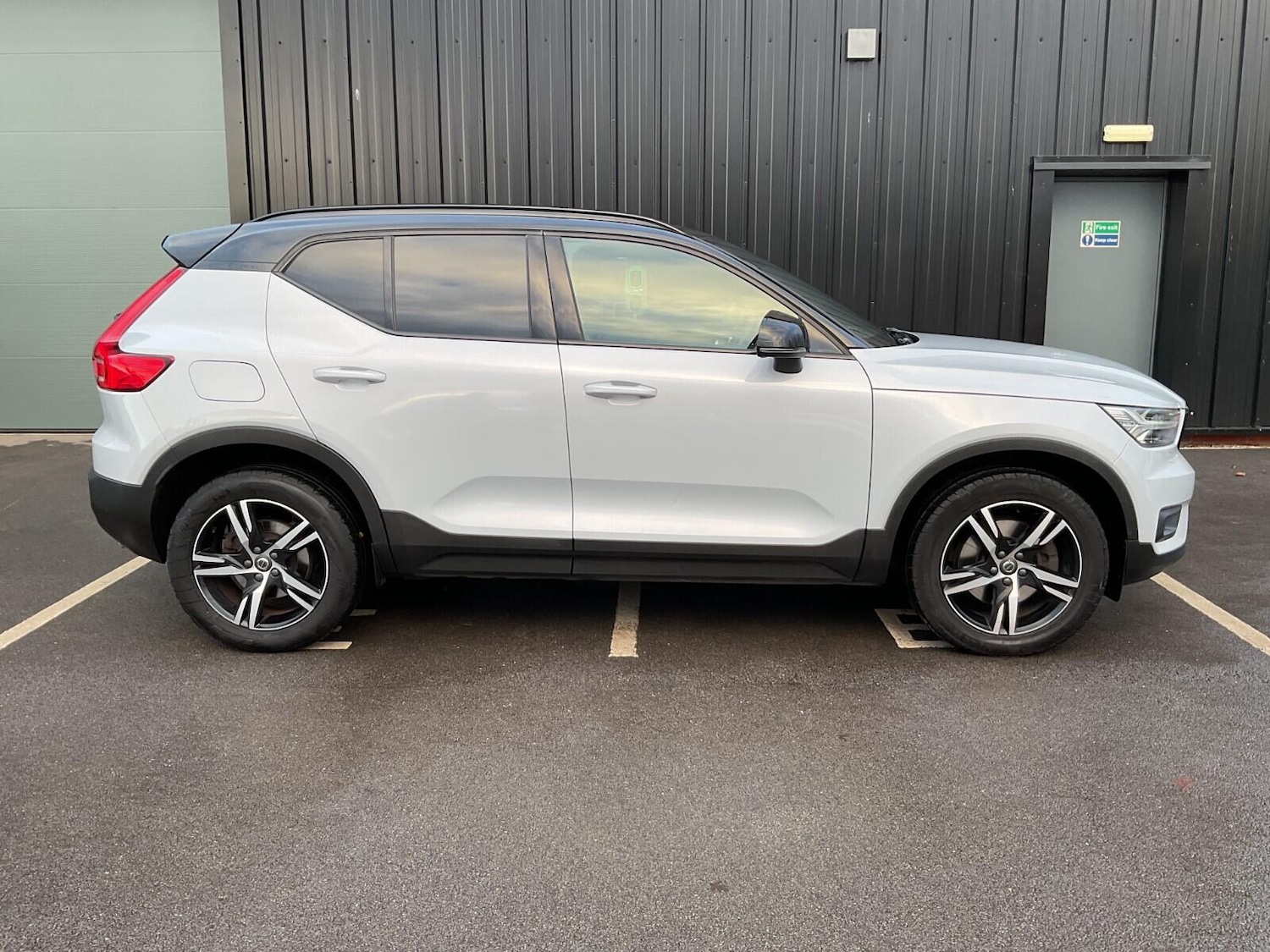 Used Volvo XC40 2019 for sale - 76735344: Photo 5