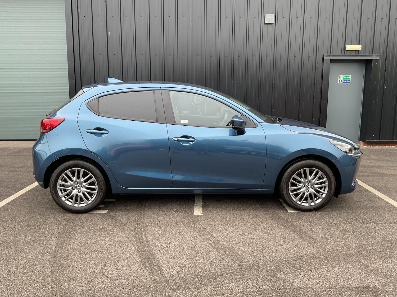 Used Mazda Mazda2 2022 for sale - 75939931: Photo 5