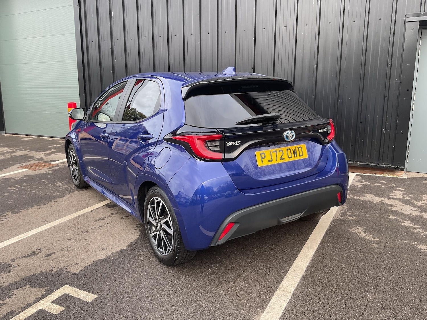 Used Toyota Yaris 2023 for sale - 77131906: Photo 3