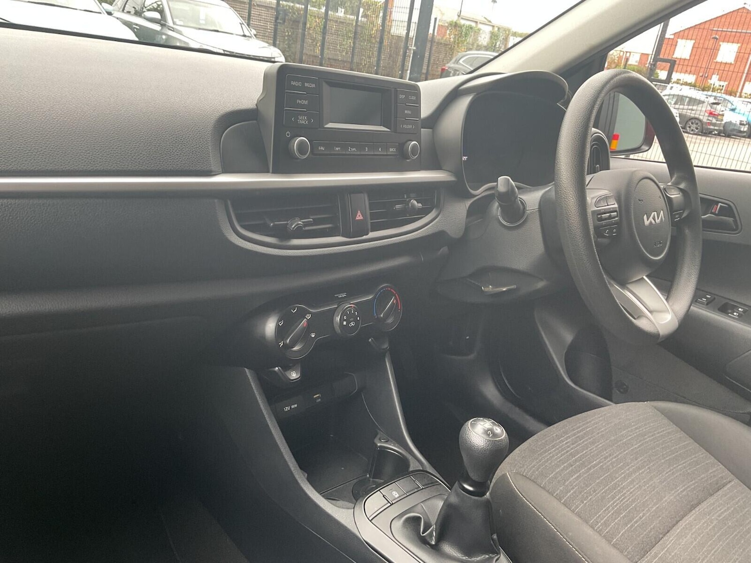 Used Kia Picanto 2022 for sale - 76247398: Photo 2