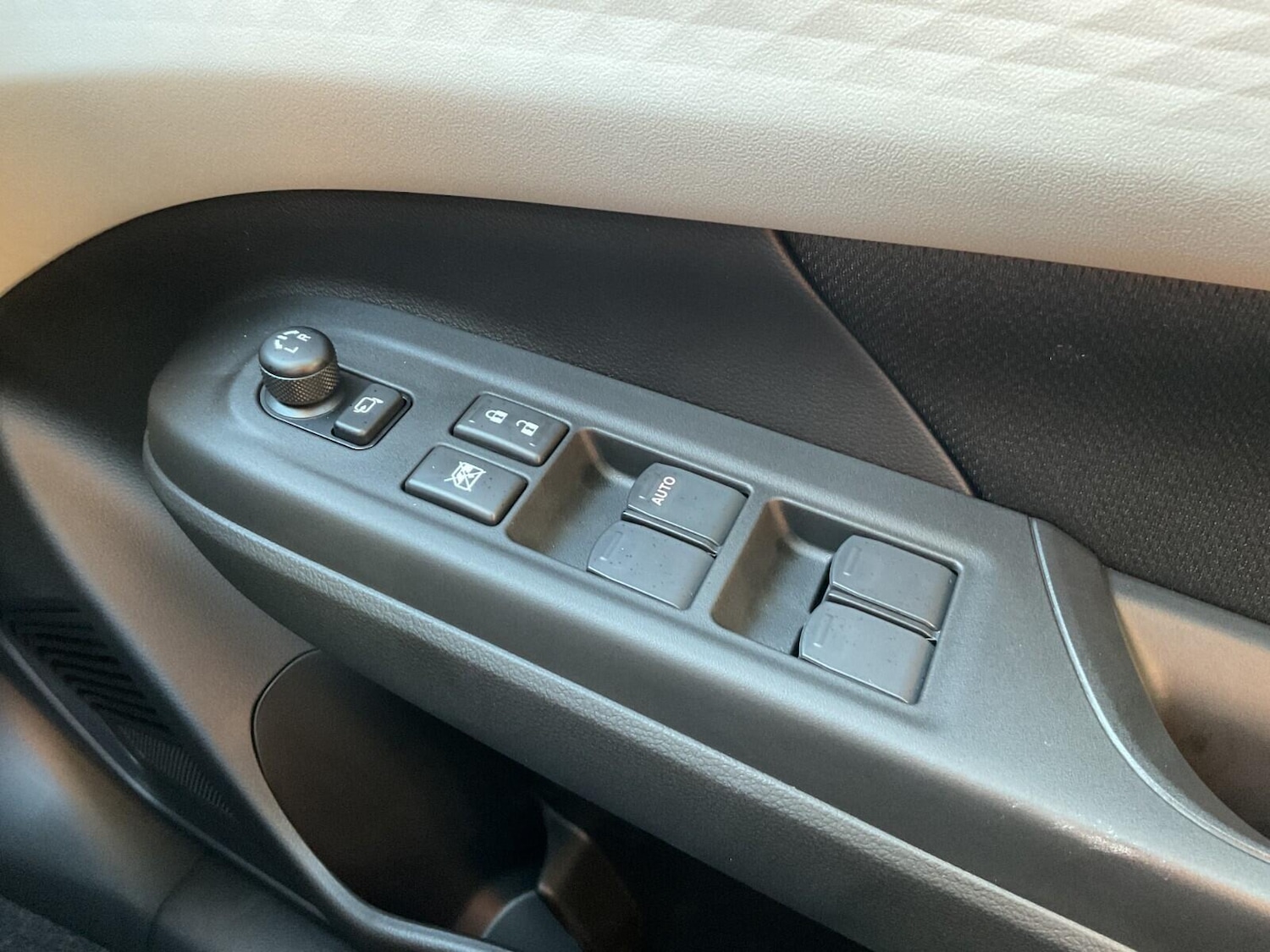 Used Suzuki Swift for sale - 76995861: Photo 15