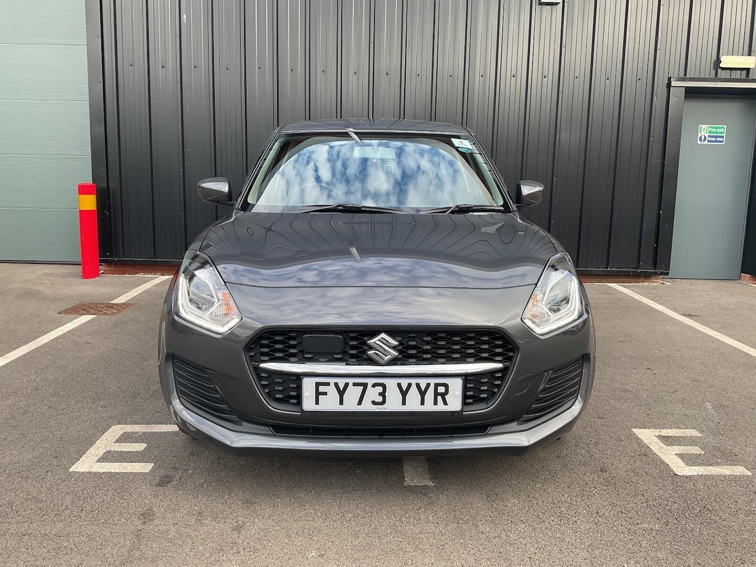 Used Suzuki Swift 2023 for sale - 76337172: Photo 9