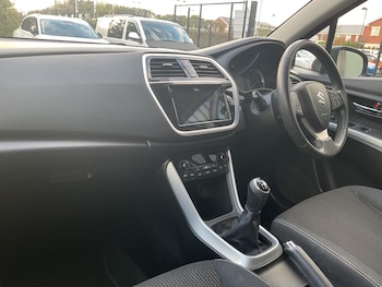 Used Suzuki SX4 S-Cross 2019 for sale - 76336197: Photo