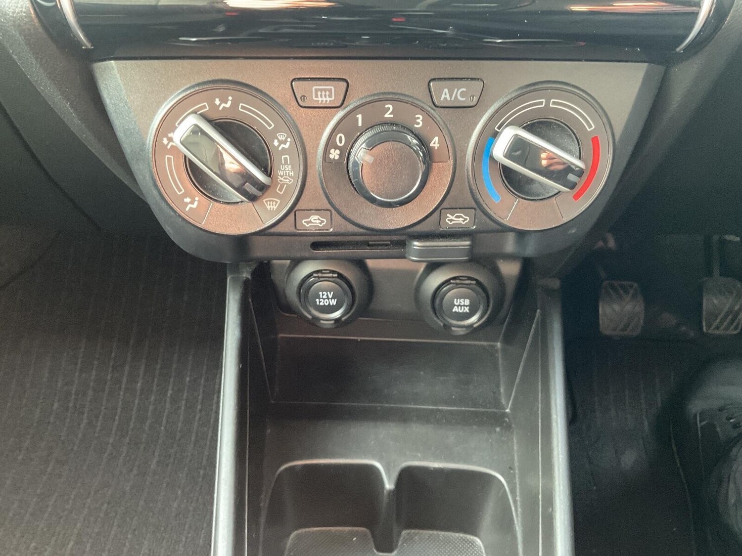 Used Suzuki Swift 2022 for sale - 76399366: Photo 18