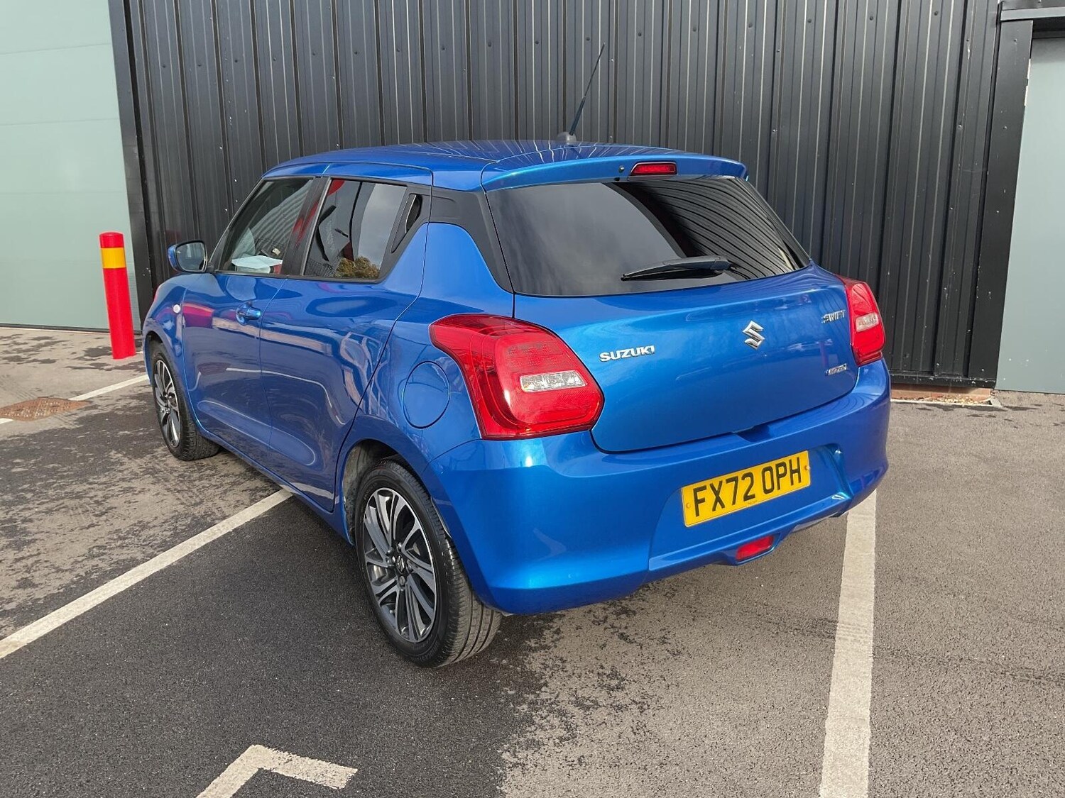 Used Suzuki Swift 2022 for sale - 76399366: Photo 3