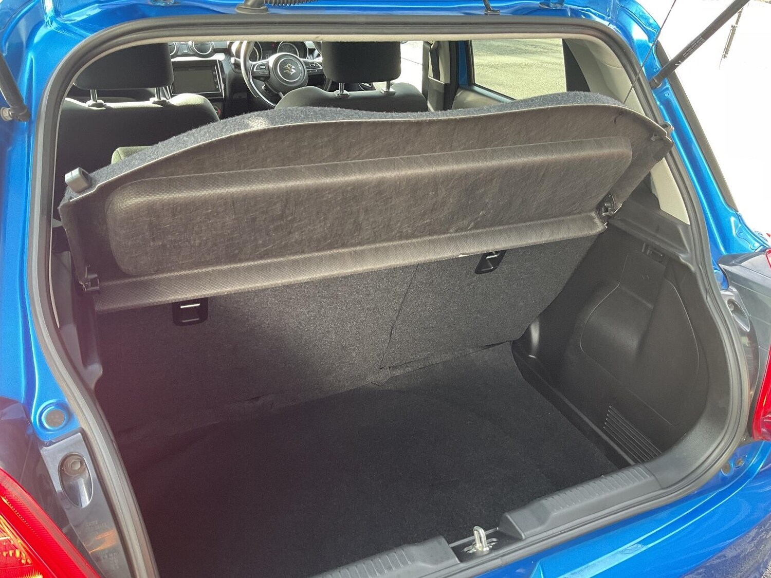 Used Suzuki Swift 2022 for sale - 76399366: Photo 32