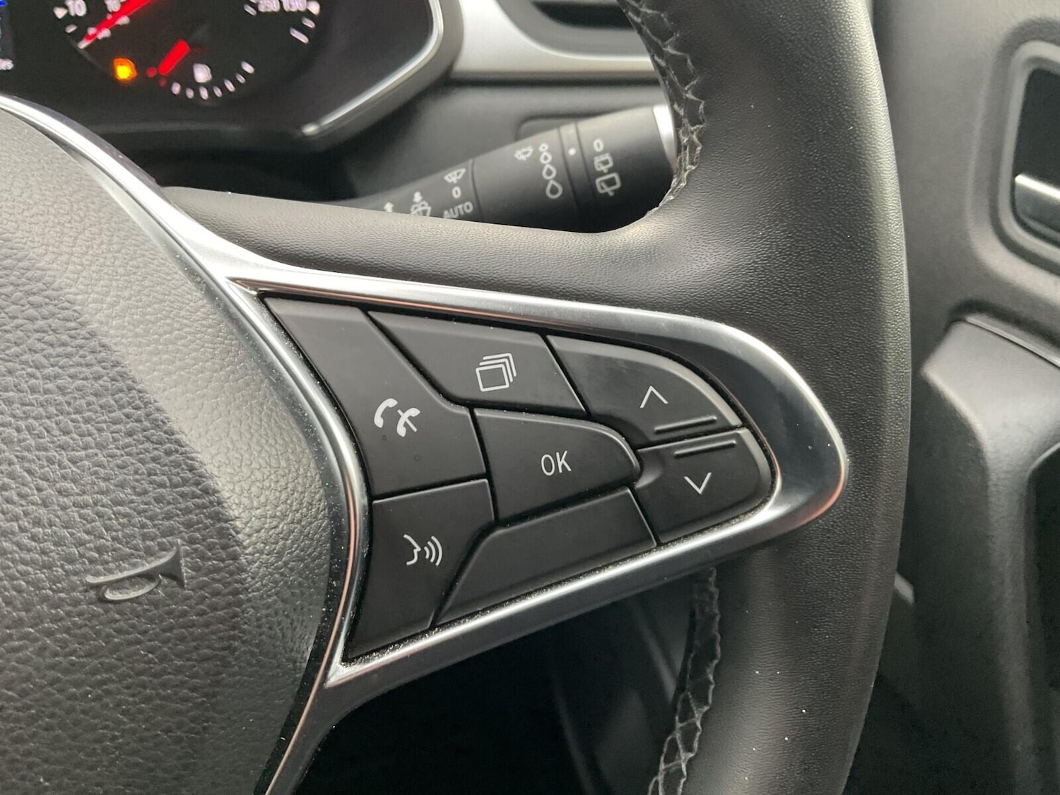 Used Renault Captur 2020 for sale - 76499798: Photo 13