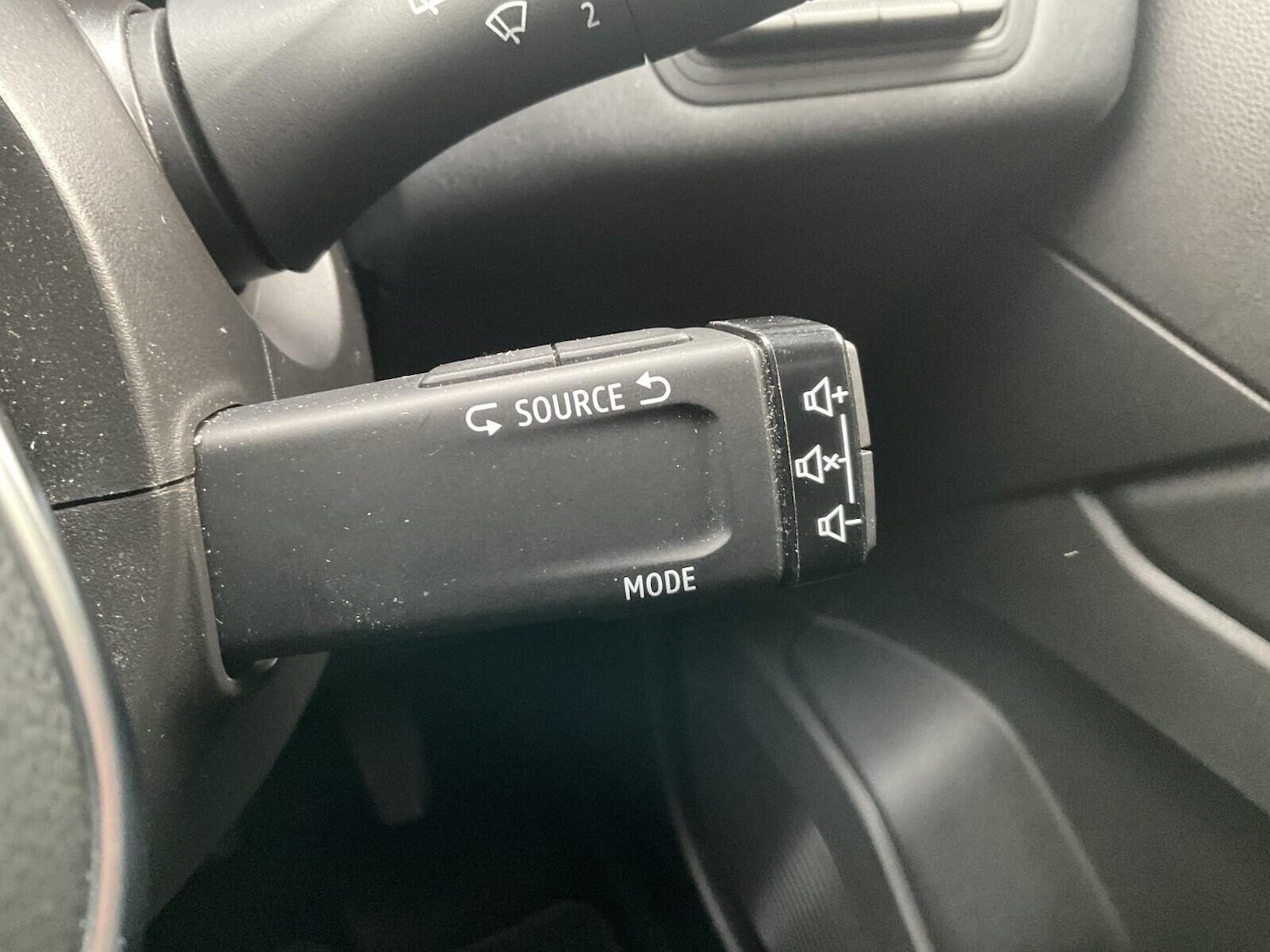 Used Renault Captur 2020 for sale - 76499798: Photo 15