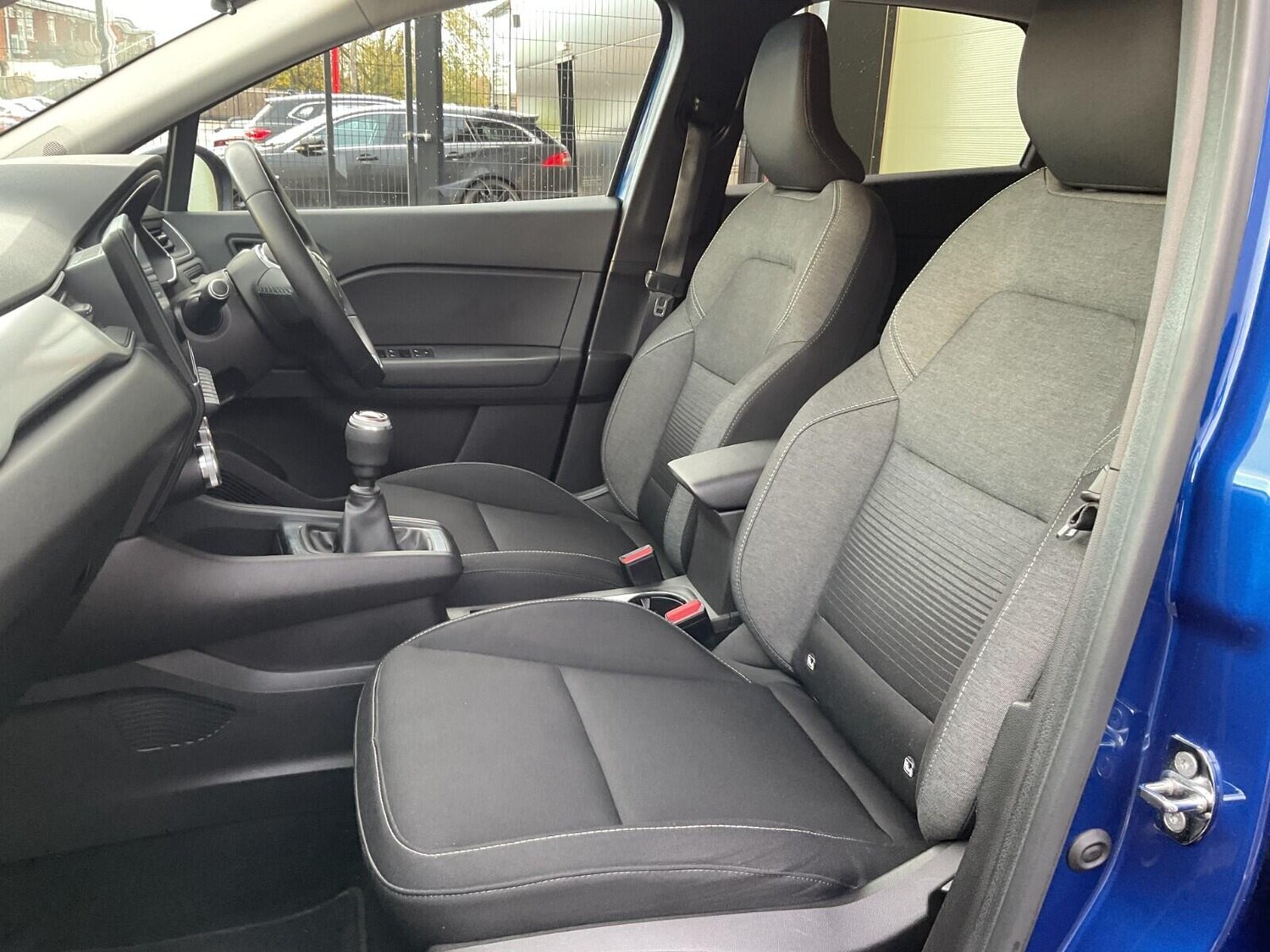 Used Renault Captur 2020 for sale - 76499798: Photo 27