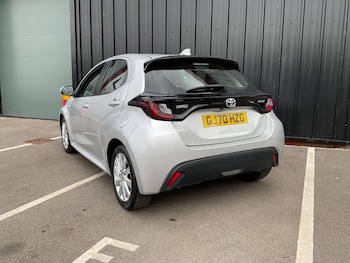 Used Toyota Yaris 2021 for sale - 75826082: Photo