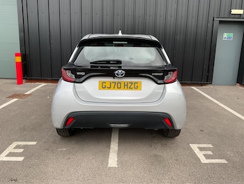 Used Toyota Yaris 2021 for sale - 75826082: Photo