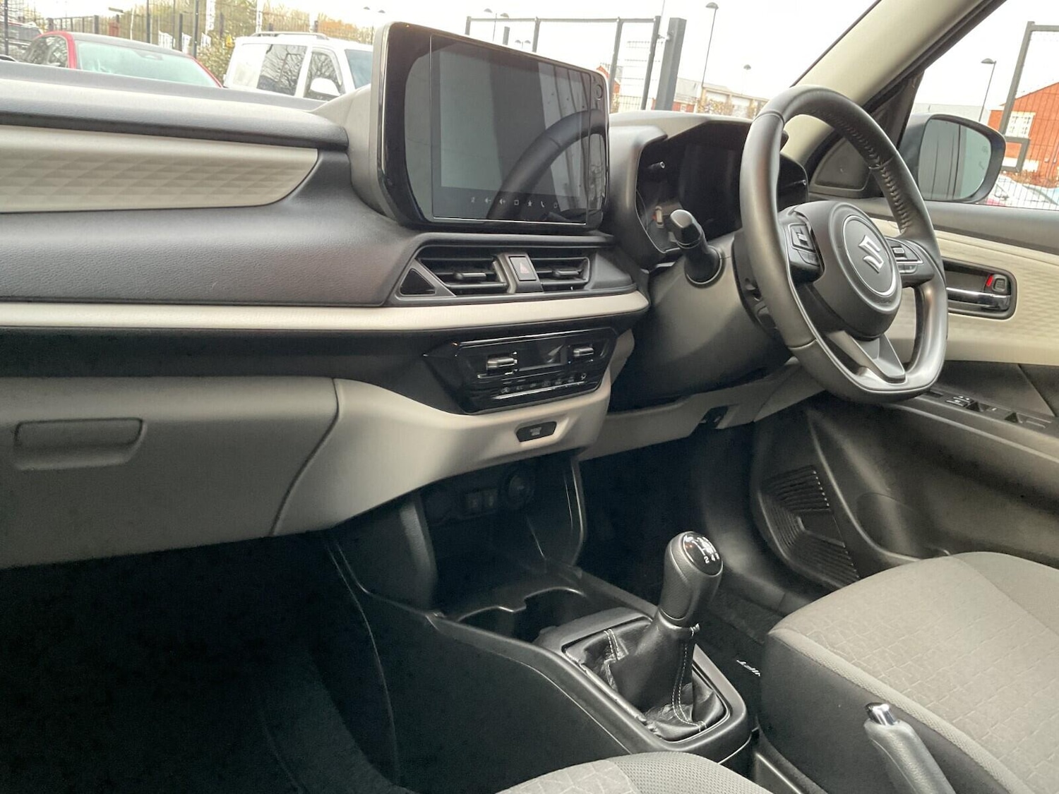 Used Suzuki Swift 2024 for sale - 76752606: Photo 2