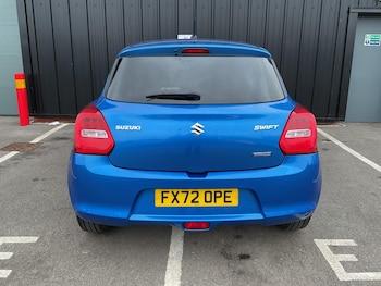 Used Suzuki Swift 2022 for sale - 77331830: Photo
