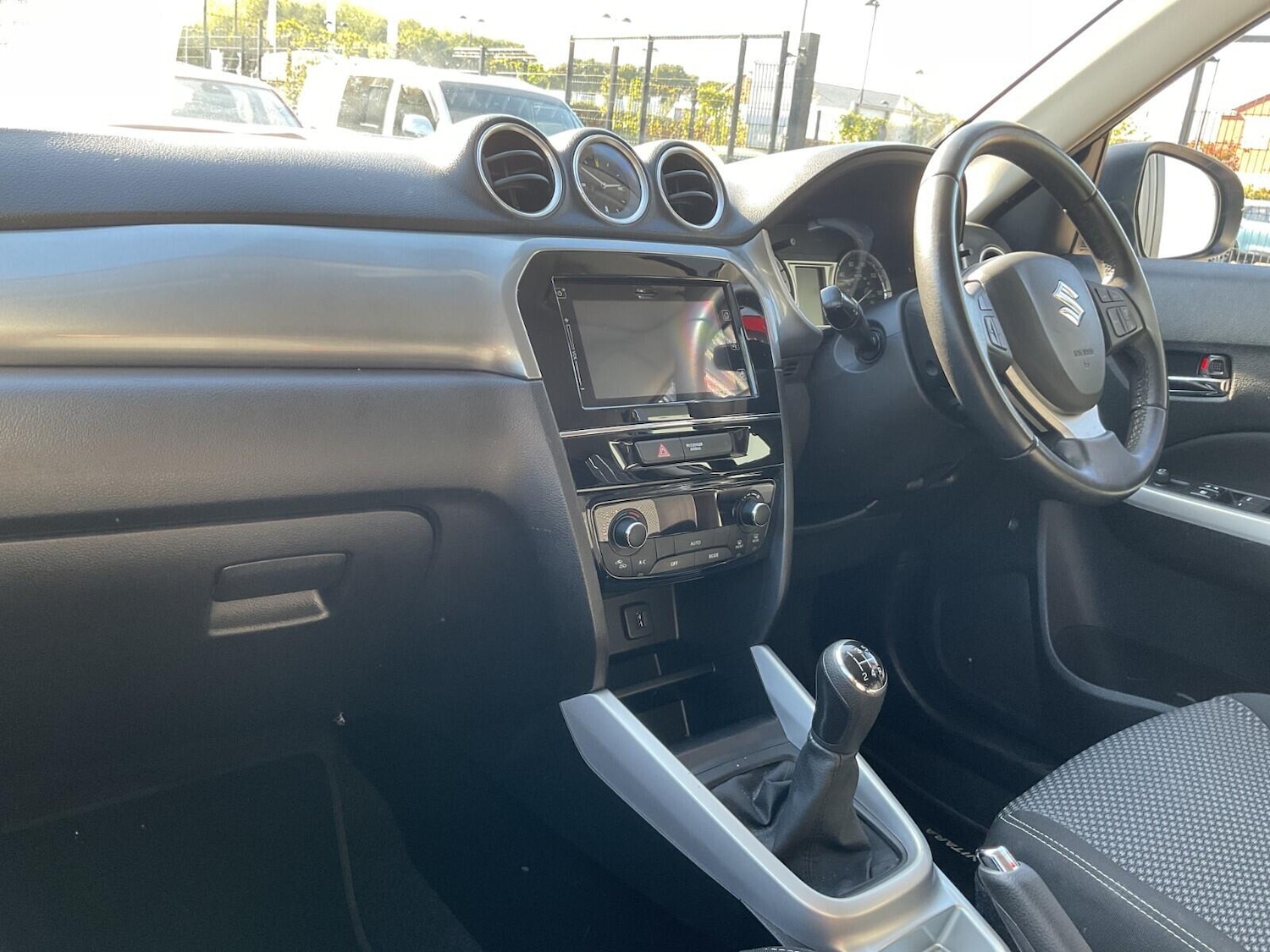Used Suzuki Vitara 2015 for sale - 75866997: Photo 2