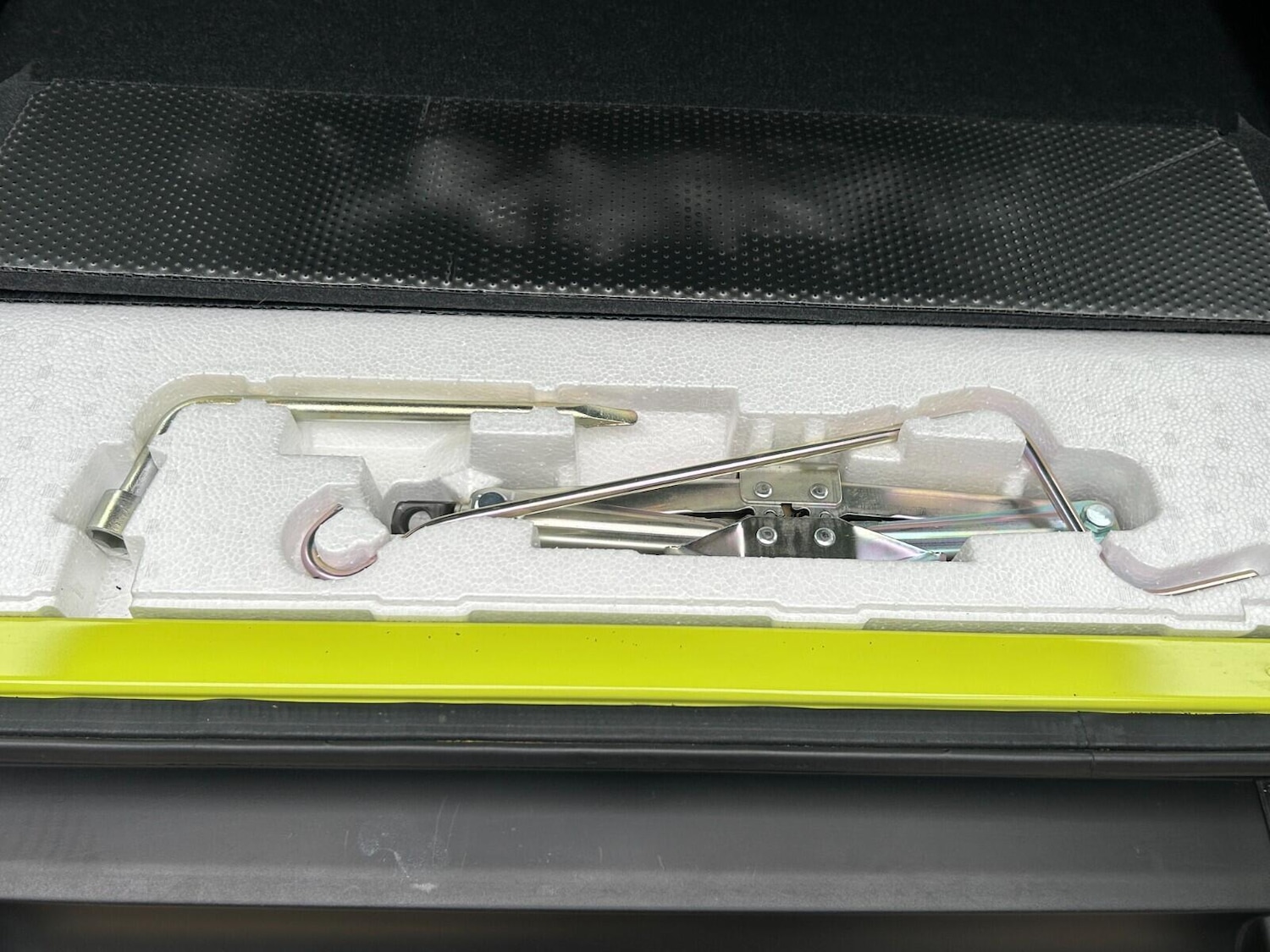 Used Suzuki Jimny 2024 for sale - 76306915: Photo 23