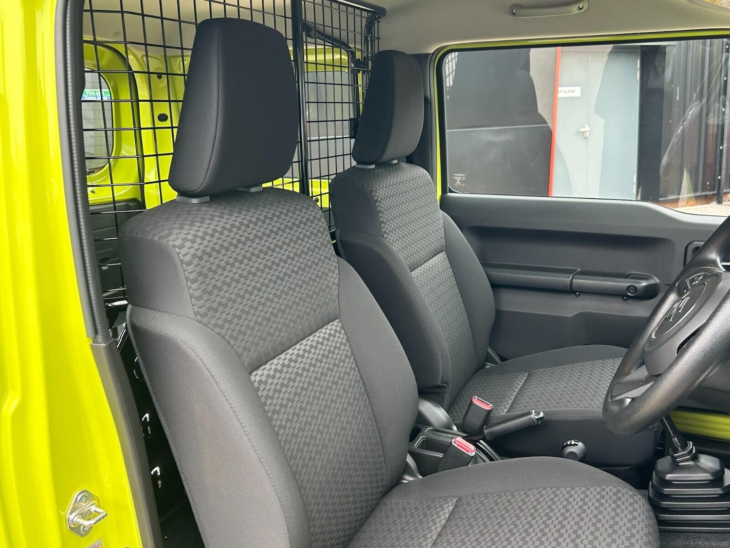 Used Suzuki Jimny 2024 for sale - 76306915: Photo 25