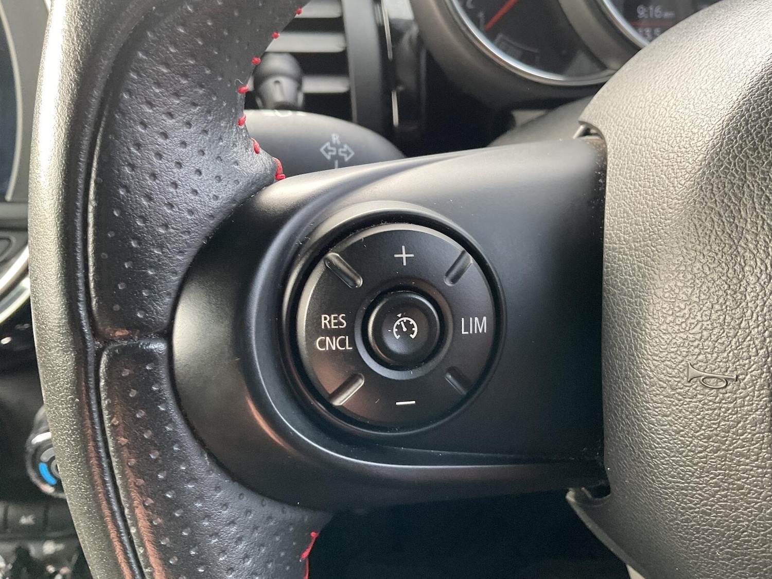 Used MINI Hatch 2019 for sale - 76446828: Photo 10