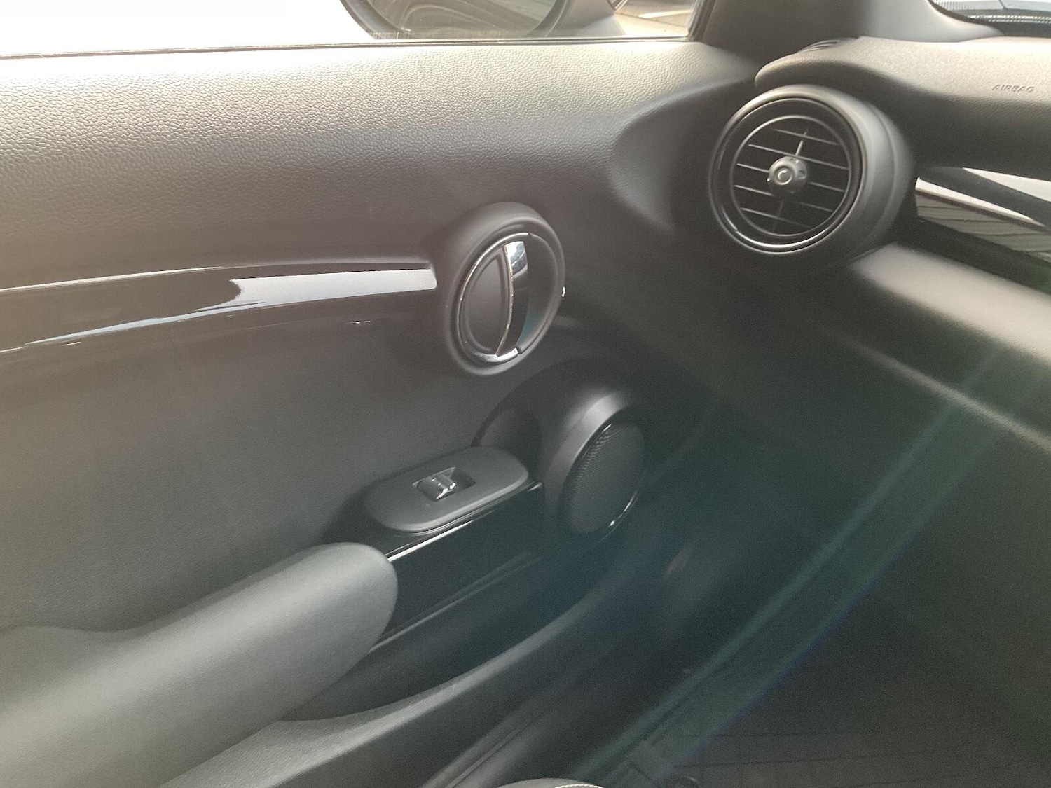 Used MINI Hatch 2019 for sale - 76446828: Photo 28