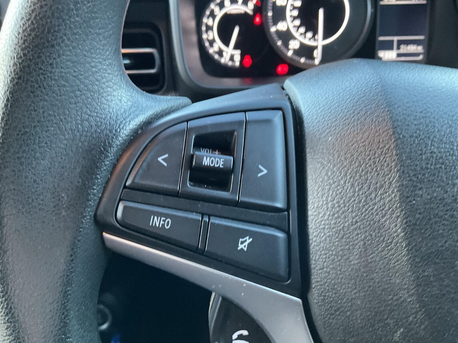 Used Suzuki Ignis 2021 for sale - 76735437: Photo 12