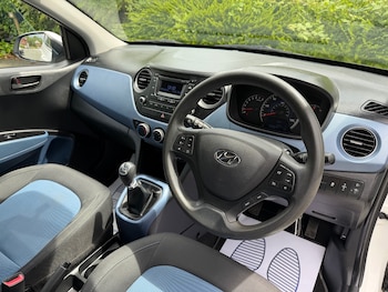 Used Hyundai i10 2015 for sale - 78862629: Photo