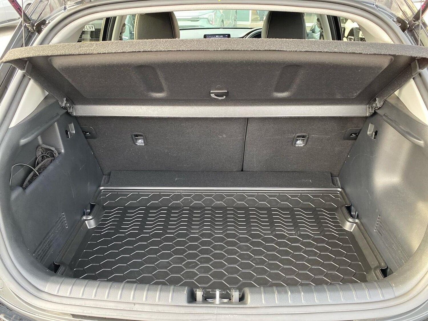 Used Kia Stonic 2024 for sale - 78195726: Photo 17