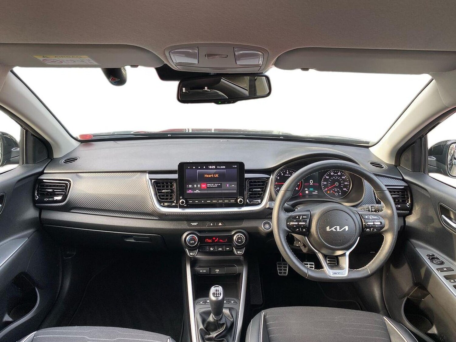 Used Kia Stonic 2024 for sale - 78195726: Photo 8