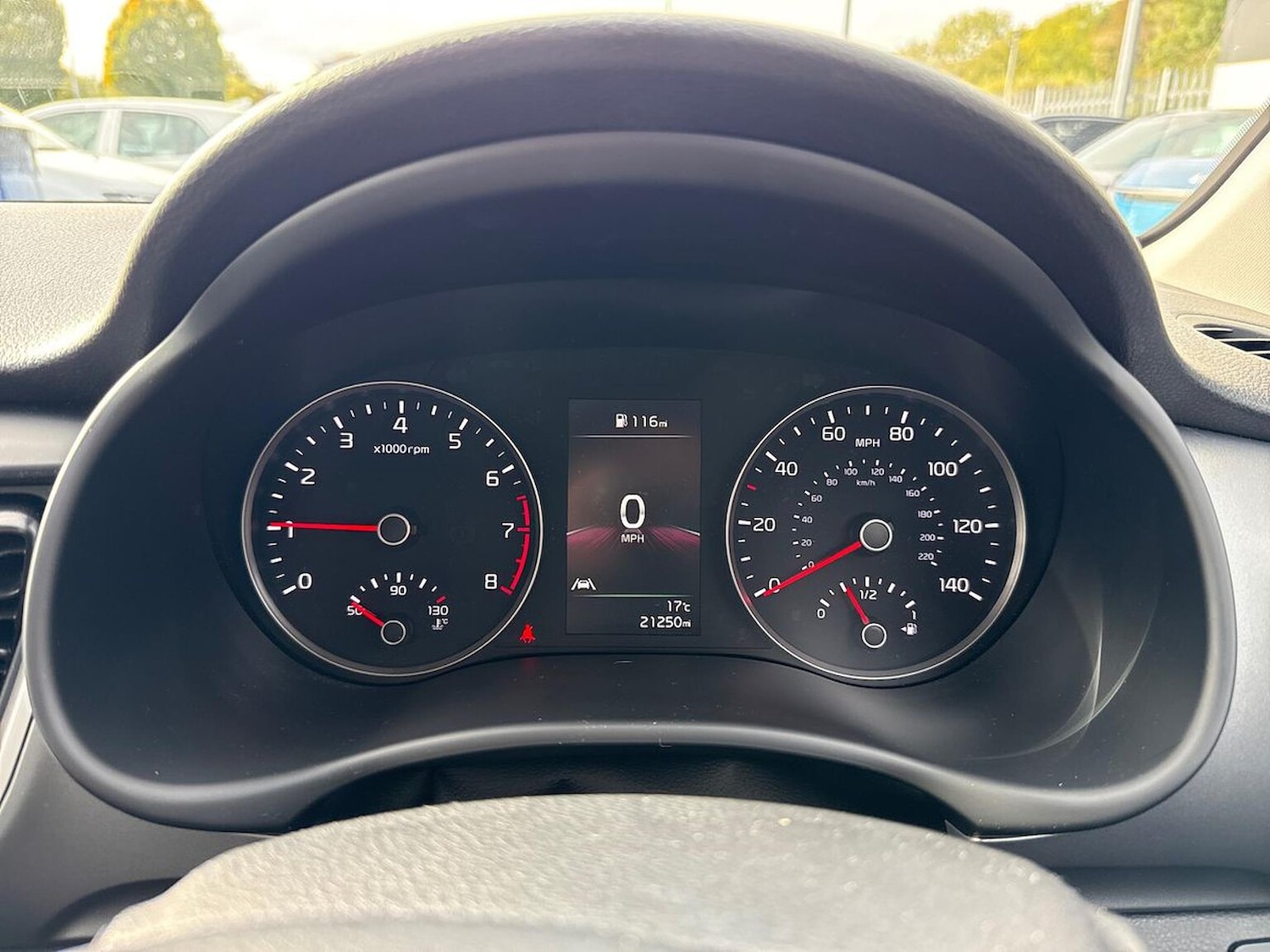 Used Kia Stonic 2023 for sale - 76666181: Photo 10