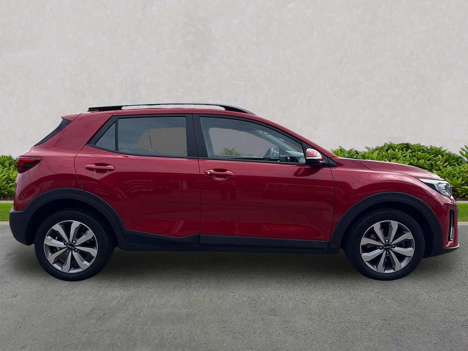 Used Kia Stonic 2023 for sale - 76666181: Photo 3