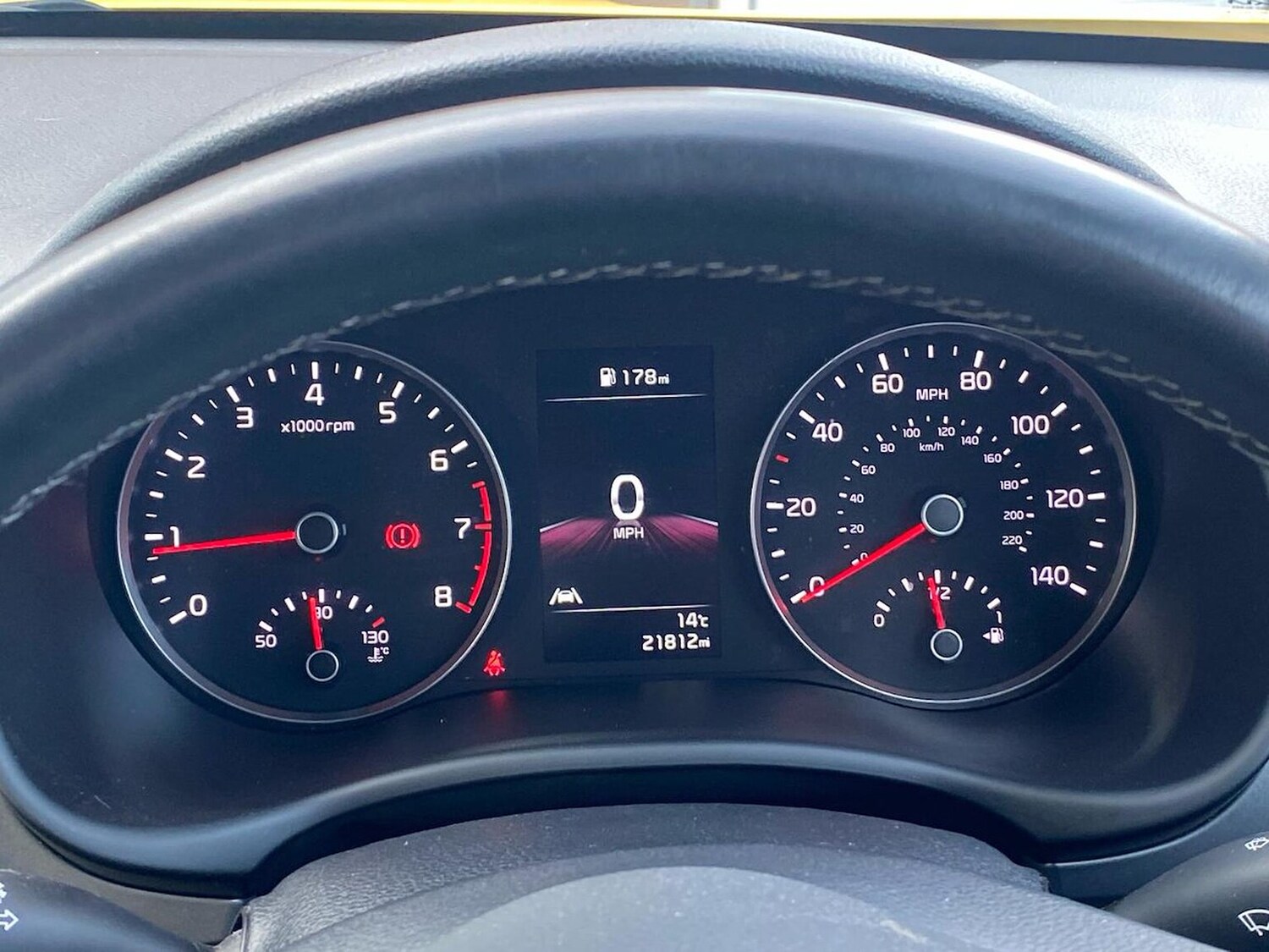 Used Kia Stonic 2023 for sale - 78195855: Photo 10