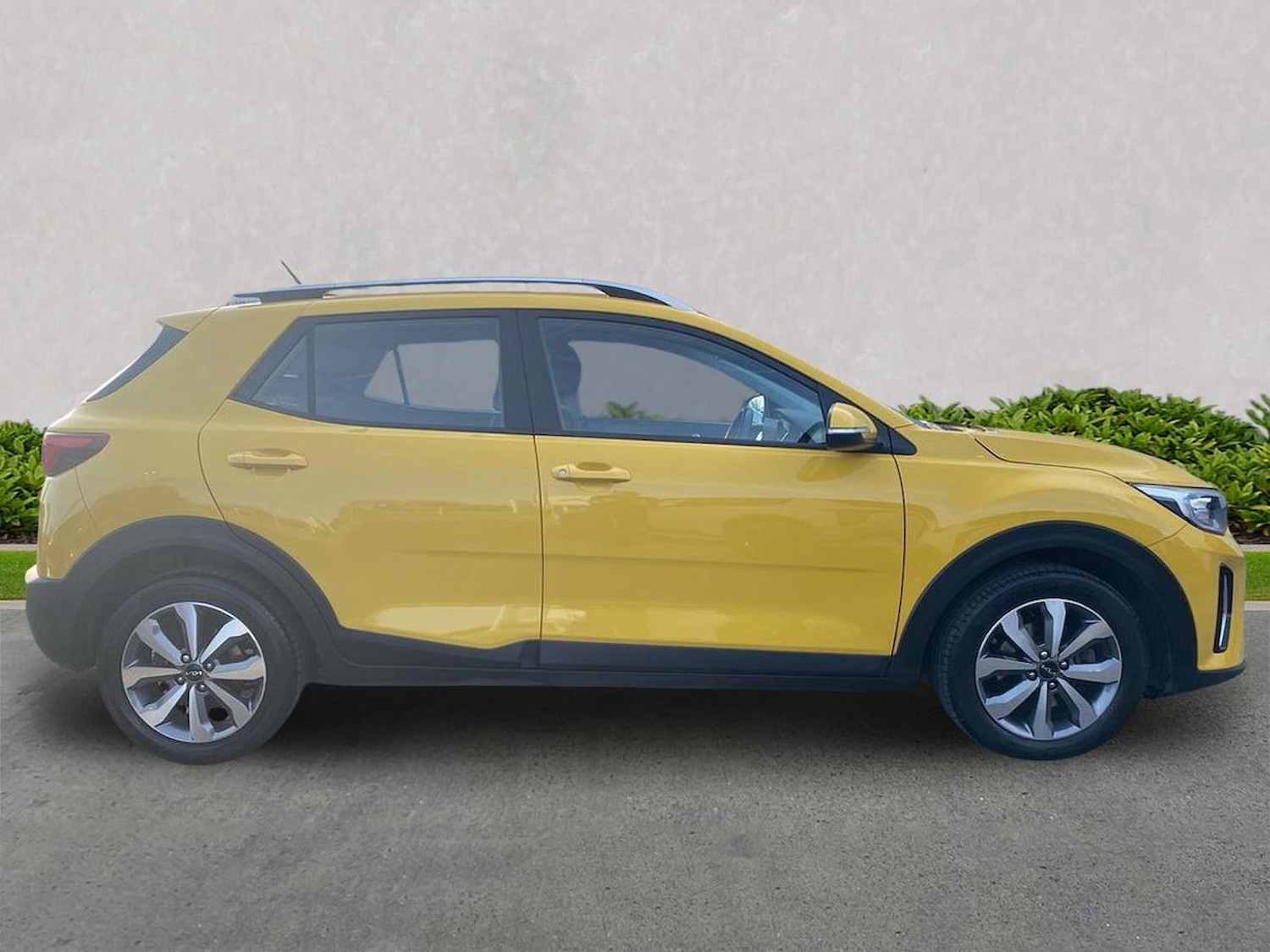 Used Kia Stonic 2023 for sale - 78195855: Photo 3