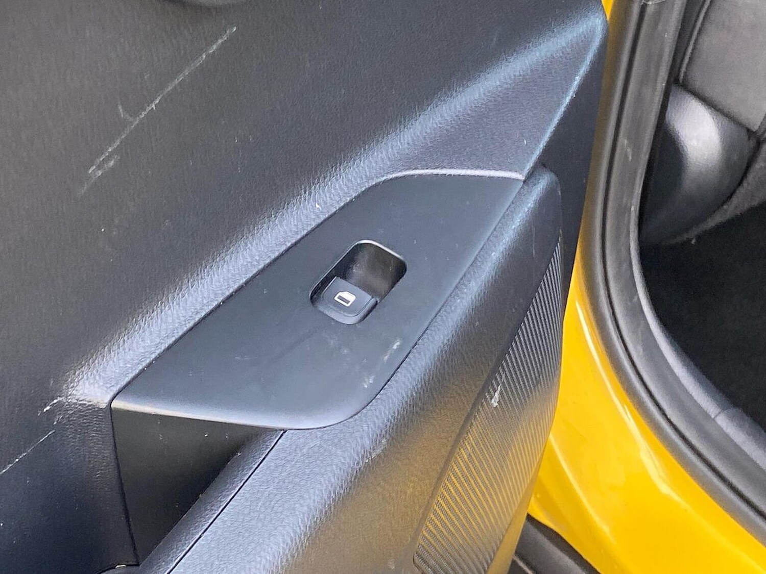 Used Kia Stonic 2023 for sale - 78195855: Photo 33