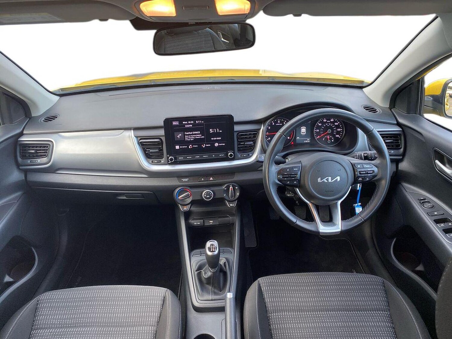 Used Kia Stonic 2023 for sale - 78195855: Photo 8