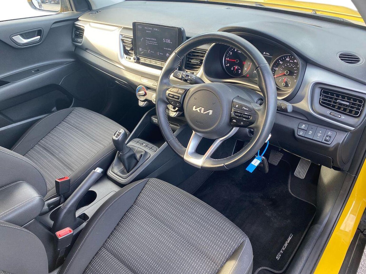 Used Kia Stonic 2023 for sale - 78195855: Photo 9