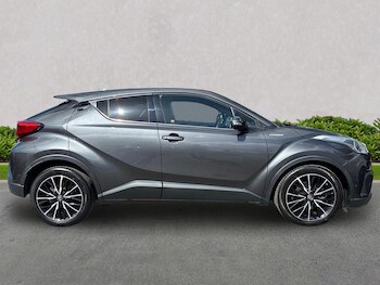 Used Toyota C-HR 2017 for sale - 78281436: Photo