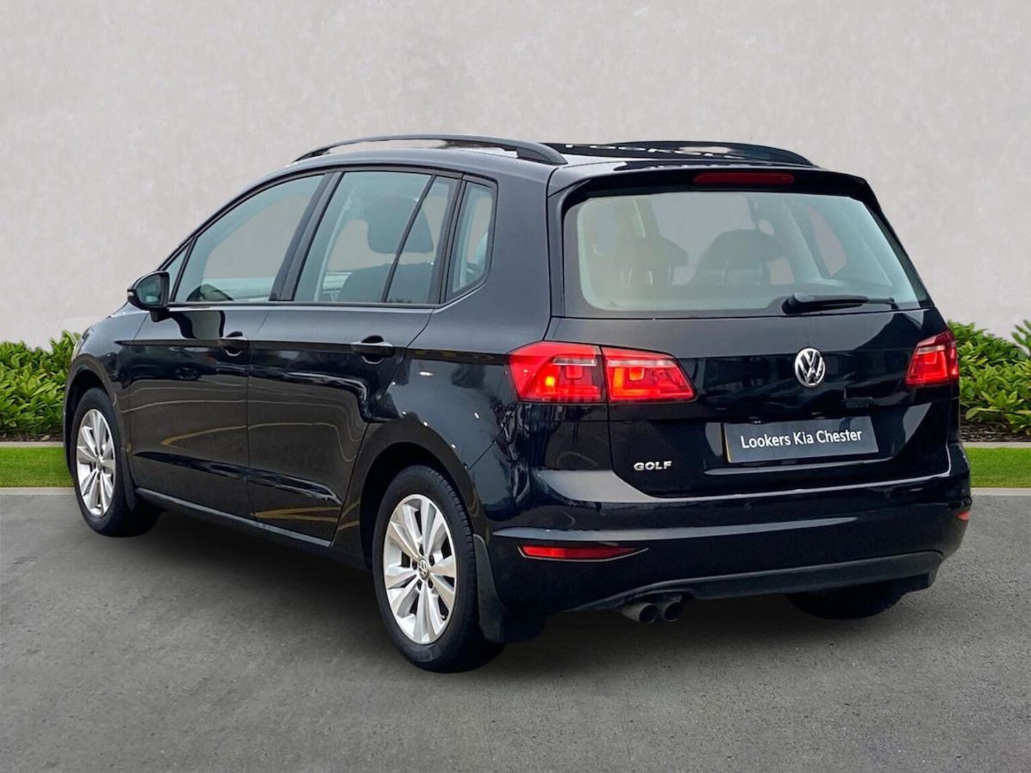 Used Volkswagen Golf SV 2015 for sale - 77028072: Photo 2