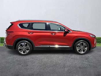 Used Hyundai Santa Fe 2018 for sale - 78790112: Photo