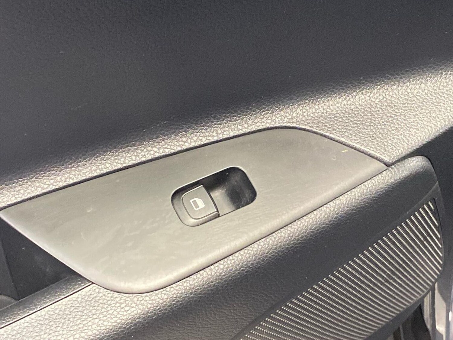 Used Kia Stonic 2021 for sale - 76892177: Photo 35