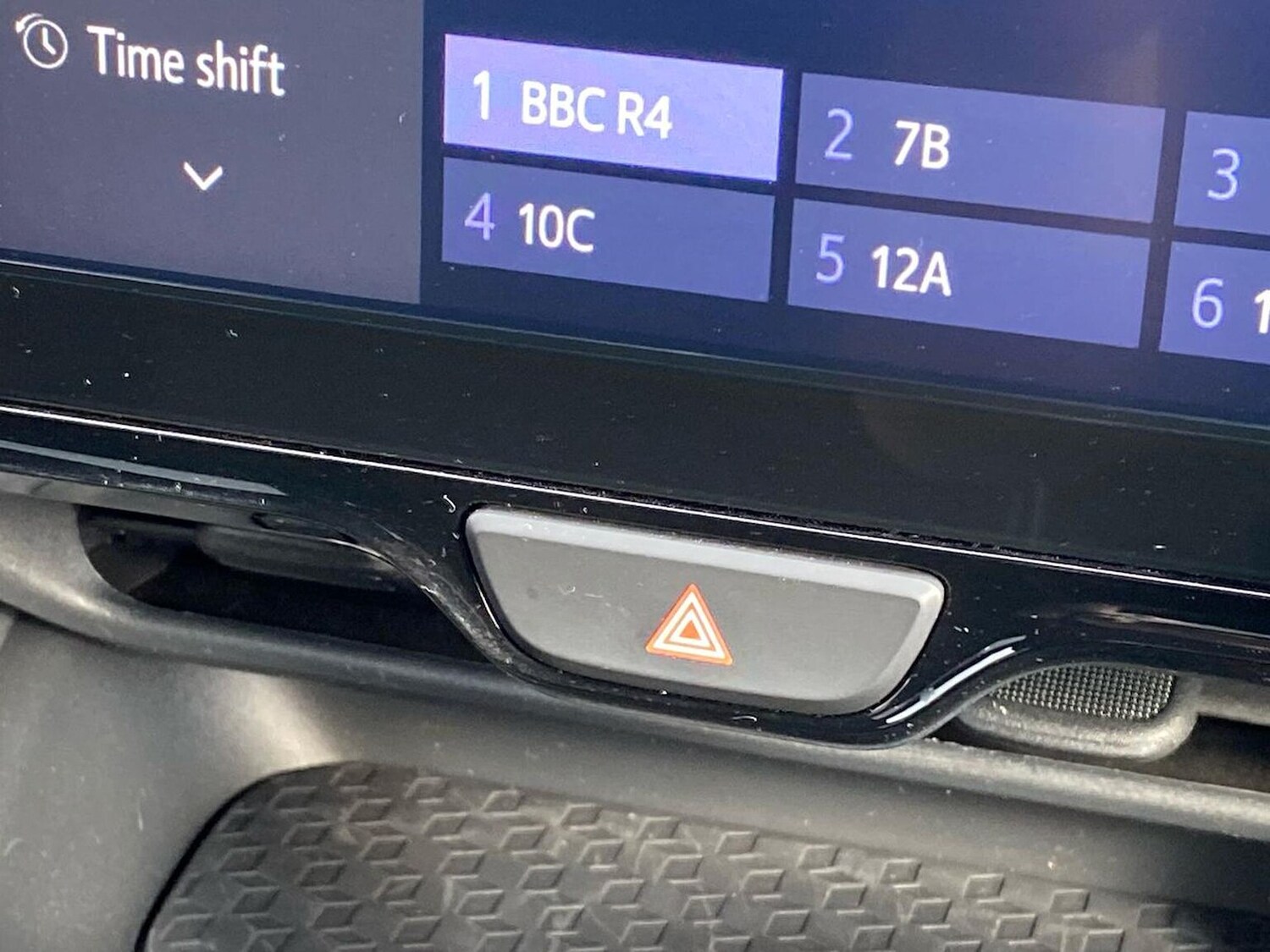 Used Toyota Yaris 2023 for sale - 78195801: Photo 22