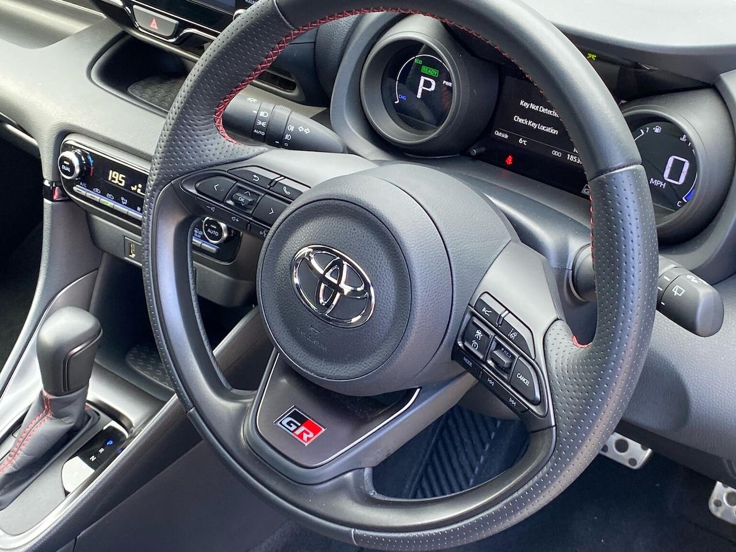 Used Toyota Yaris 2023 for sale - 78195801: Photo 37