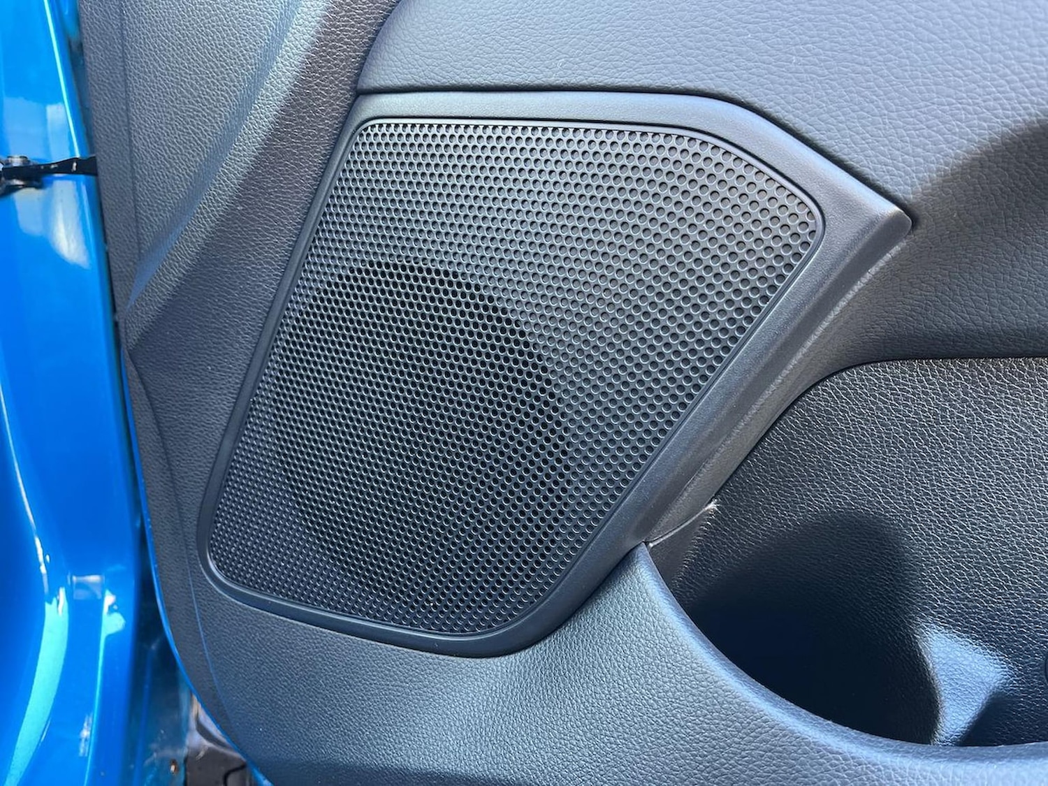 Used Kia Stonic 2024 for sale - 76627907: Photo 30