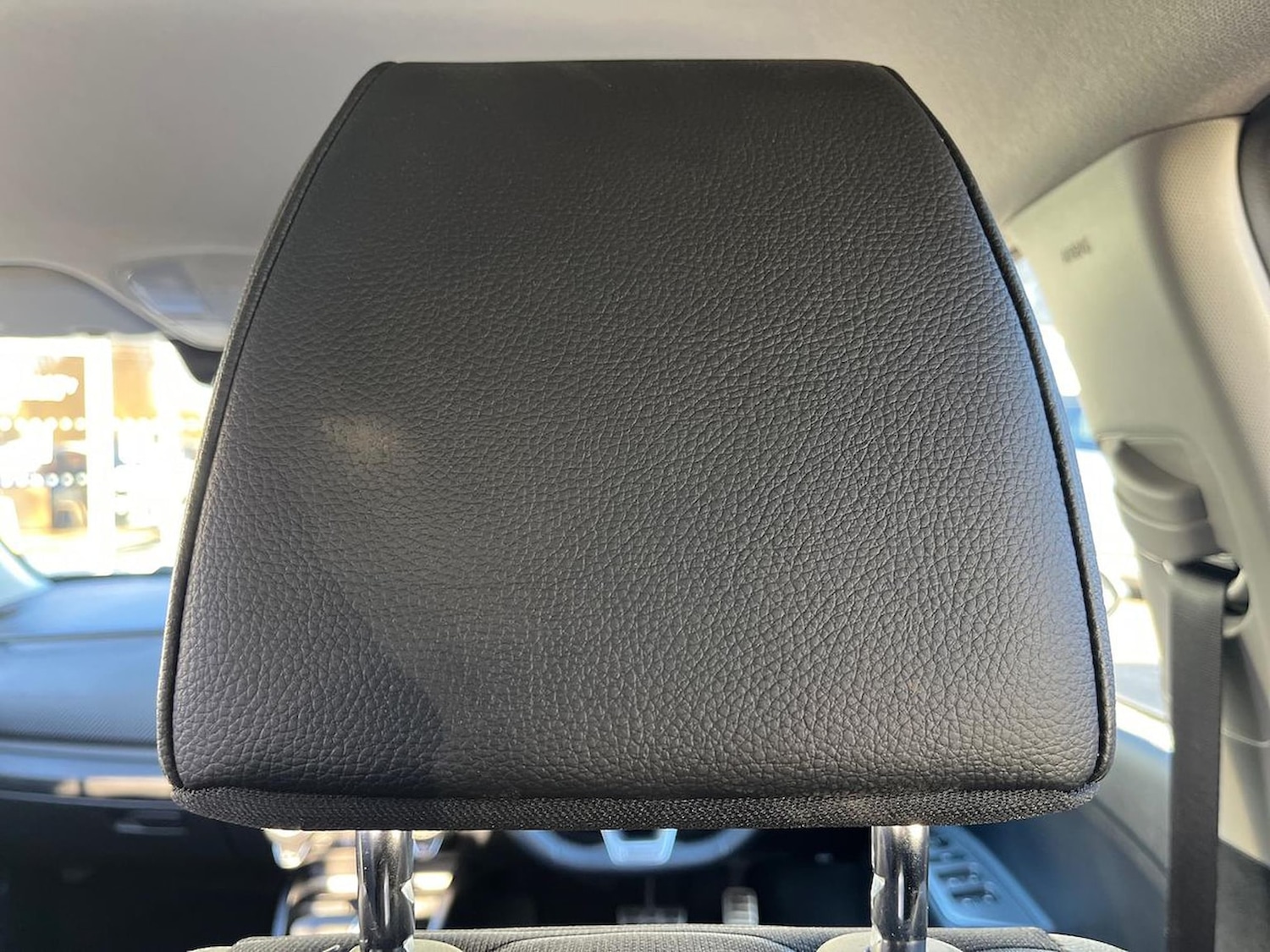 Used Kia Stonic 2024 for sale - 76627907: Photo 31