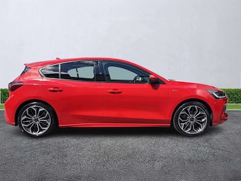 Used Ford Focus 2023 for sale - 79405898: Photo