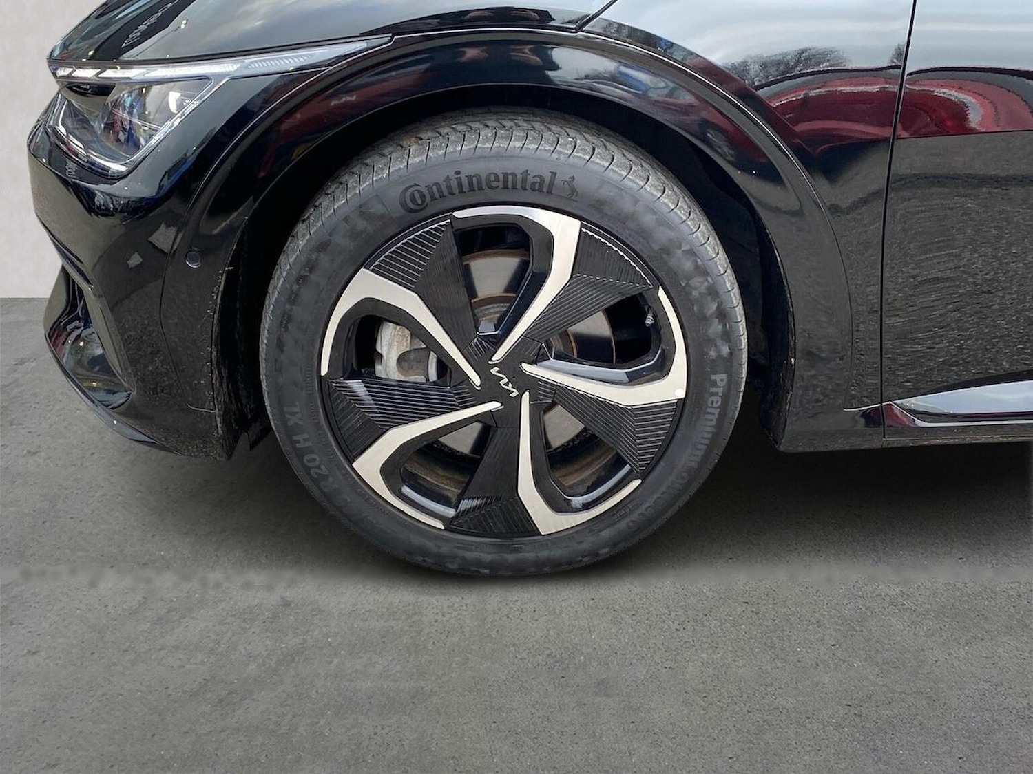 Used Kia EV6 2023 for sale - 77872079: Photo 6