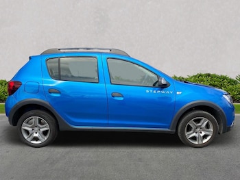 Used Dacia Sandero Stepway 2017 for sale - 75475653: Photo