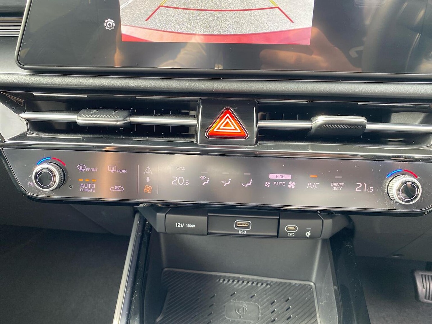 Used Kia Niro 2023 for sale - 76809380: Photo 12