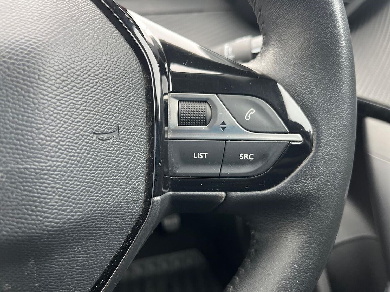 Used Peugeot 2008 2021 for sale - 76281170: Photo 26