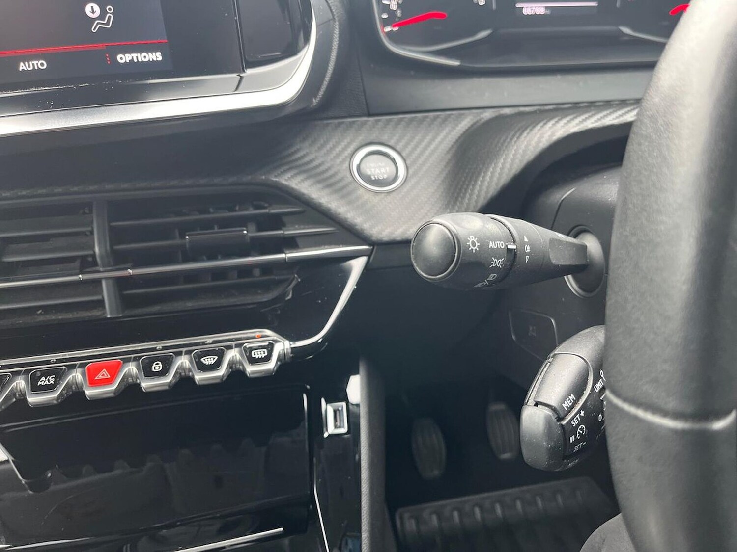 Used Peugeot 2008 2021 for sale - 76281170: Photo 28