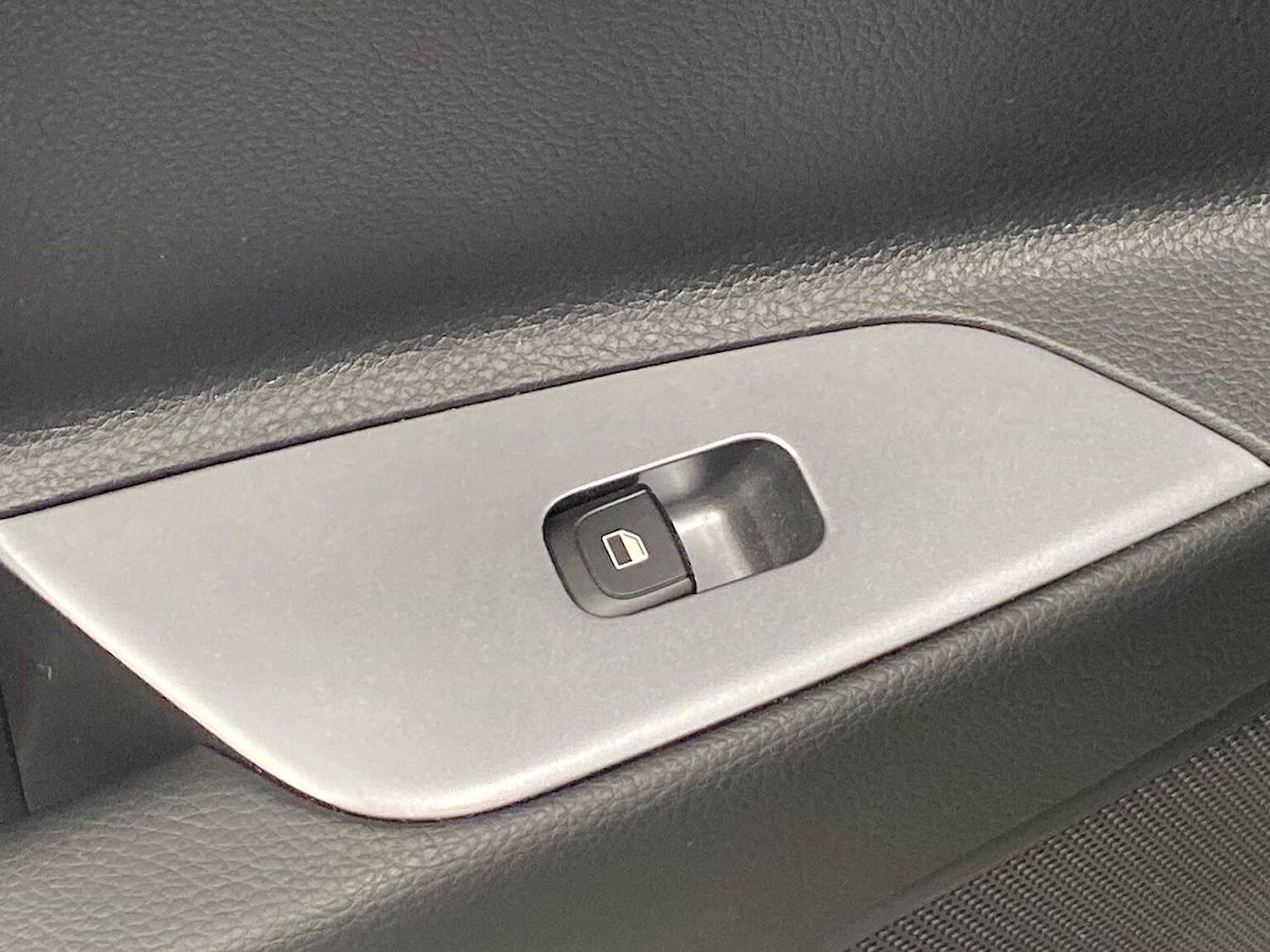 Used Kia Stonic 2022 for sale - 76911199: Photo 37