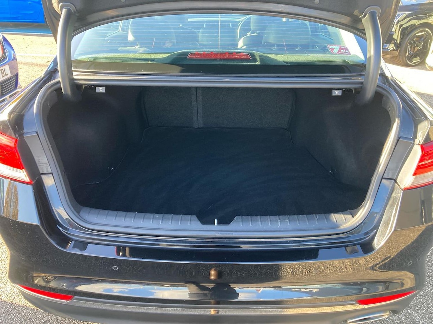 Used Kia Optima 2018 for sale - 76520997: Photo 17