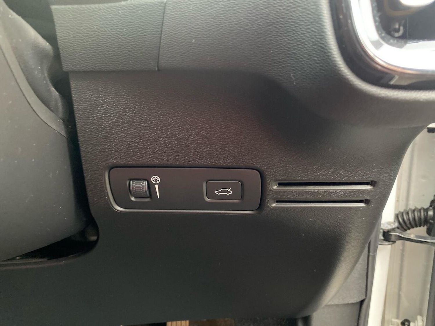 Used Volvo XC40 2019 for sale - 76093636: Photo 19